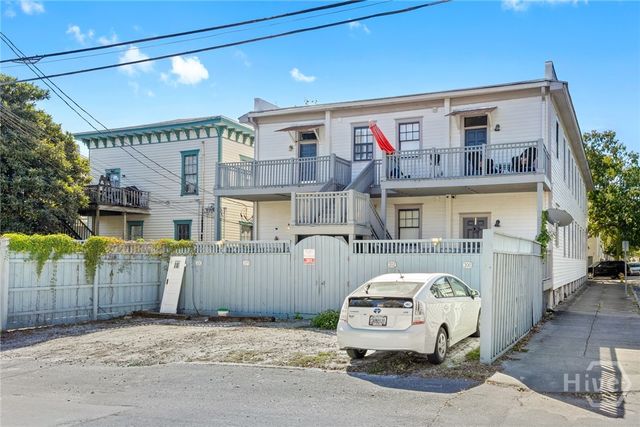 304 E Waldburg Street, Savannah, GA 31401