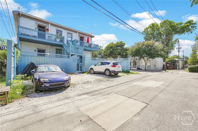 304 E Waldburg Street, Savannah, GA 31401