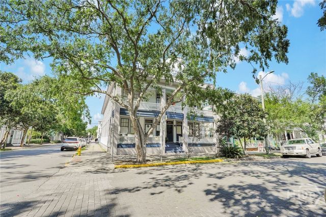 304 E Waldburg Street, Savannah, GA 31401