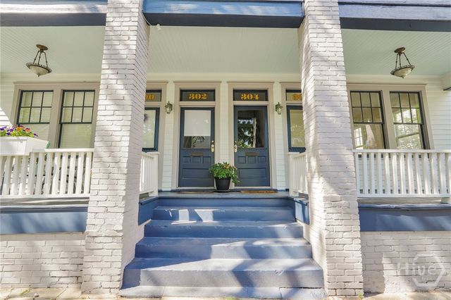 304 E Waldburg Street, Savannah, GA 31401