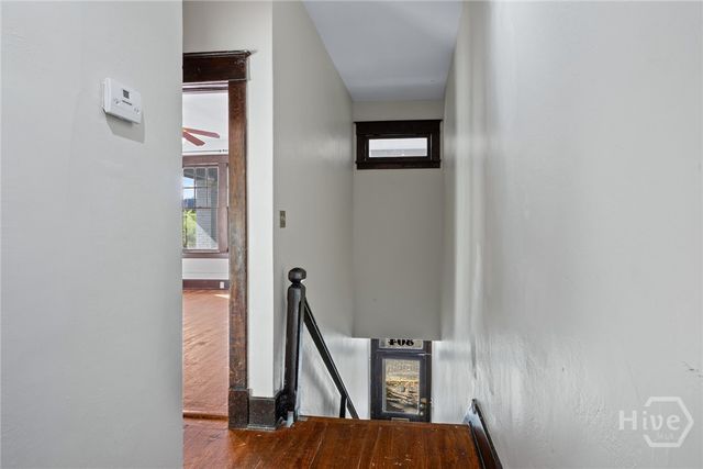 304 E Waldburg Street, Savannah, GA 31401