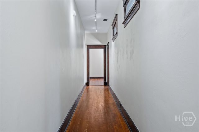 304 E Waldburg Street, Savannah, GA 31401