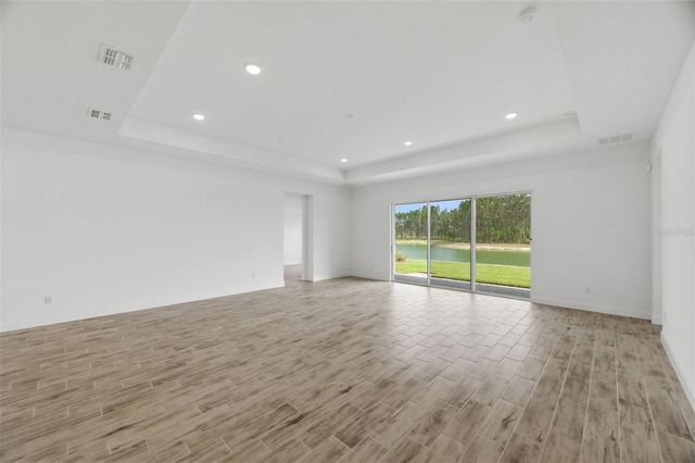 2592 WISE RIVER LANE, Zephyrhills, FL 33541