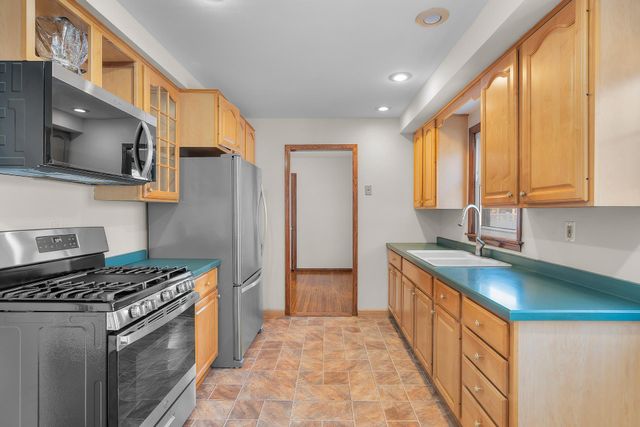 9109 Queen Avenue S, Bloomington, MN 55431