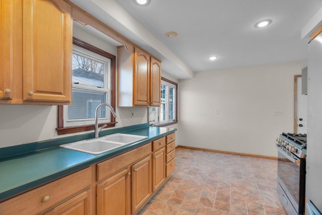 9109 Queen Avenue S, Bloomington, MN 55431