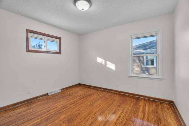 9109 Queen Avenue S, Bloomington, MN 55431