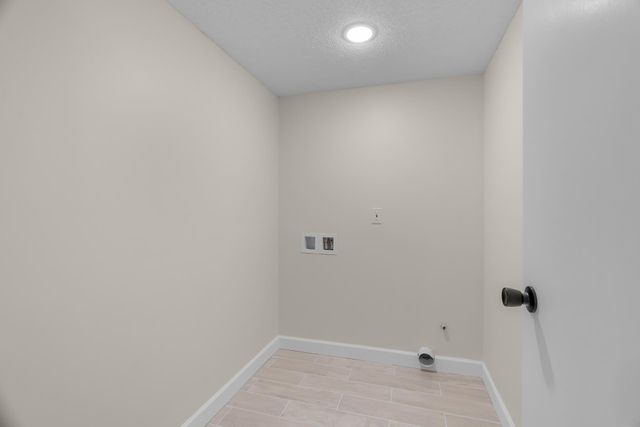 9109 Queen Avenue S, Bloomington, MN 55431