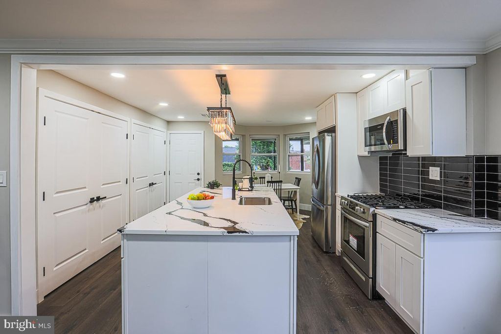 property-img