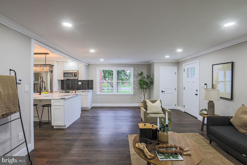 property-img