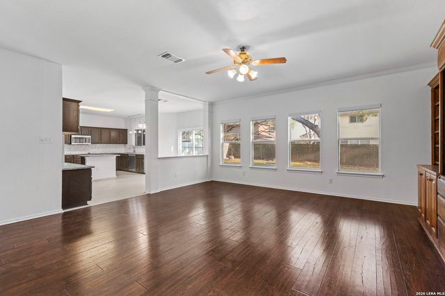 6226 Stable Creek Dr, San Antonio, TX 78249