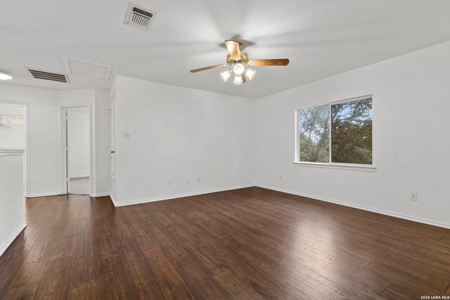 6226 Stable Creek Dr, San Antonio, TX 78249