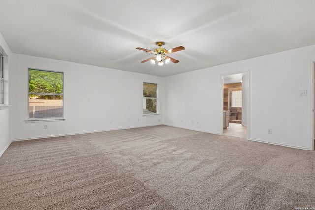 6226 Stable Creek Dr, San Antonio, TX 78249