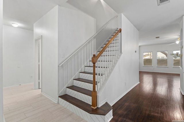 6226 Stable Creek Dr, San Antonio, TX 78249