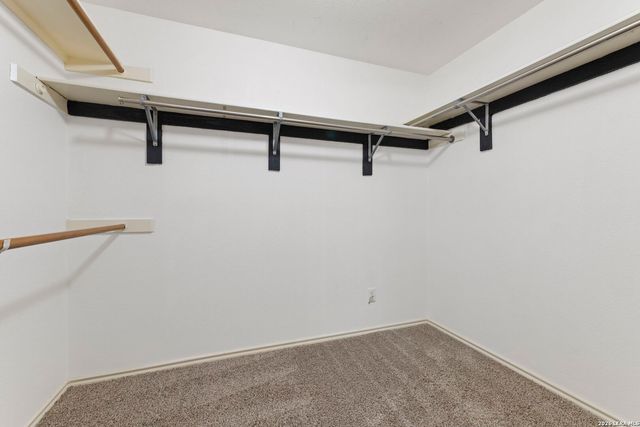 6226 Stable Creek Dr, San Antonio, TX 78249