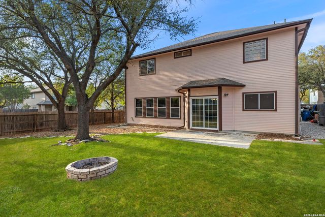 6226 Stable Creek Dr, San Antonio, TX 78249