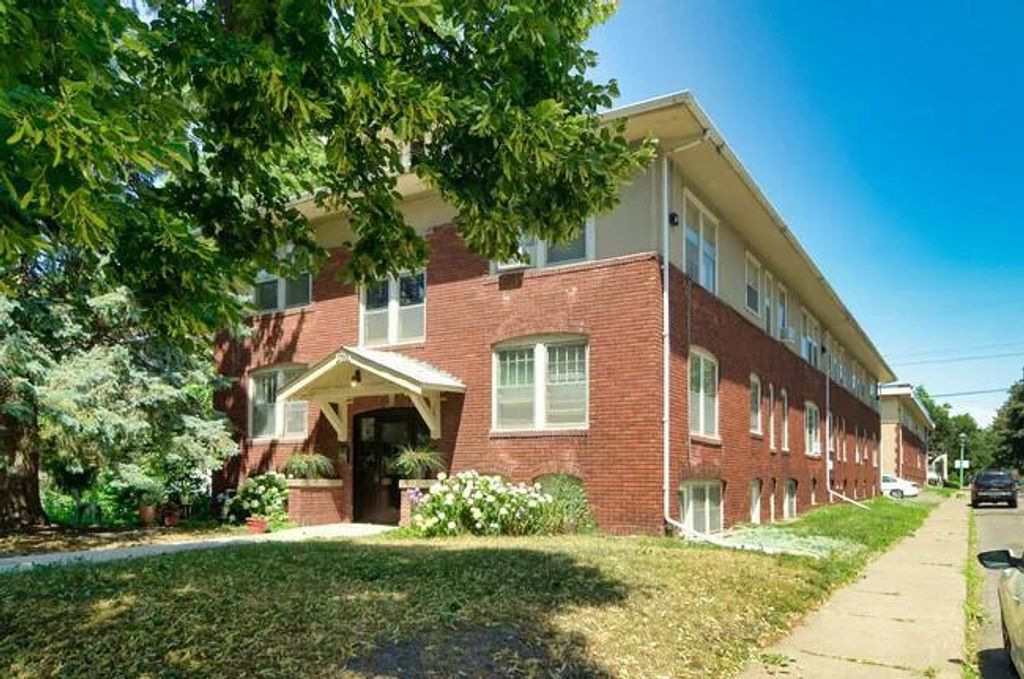 1703 Ashland Avenue, Saint Paul, MN 55104 — exterior