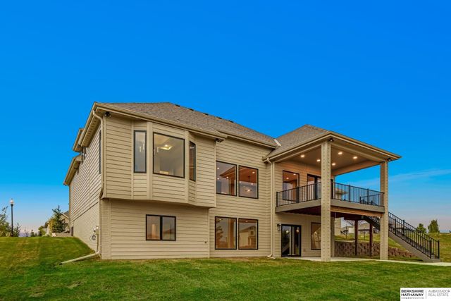 12357 Schirra Street, Papillion, NE 68046