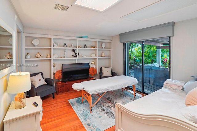 335 Coral Way, Fort Lauderdale, FL 33301