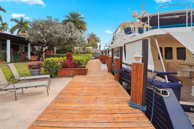 335 Coral Way, Fort Lauderdale, FL 33301