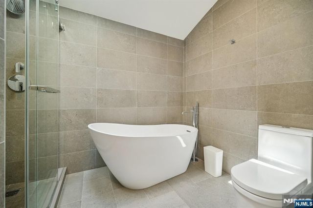 66B Henry Avenue, Palisades Park, NJ 07650