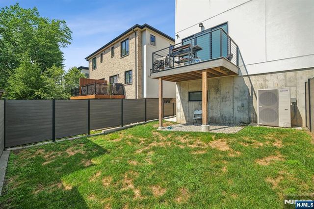 66B Henry Avenue, Palisades Park, NJ 07650