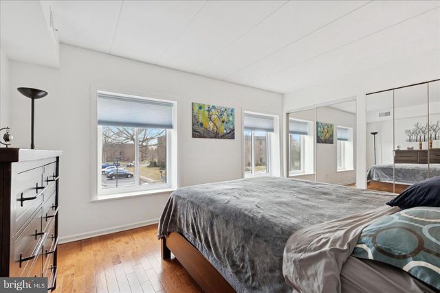 3 OAKRIDGE DR, Langhorne, PA 19047