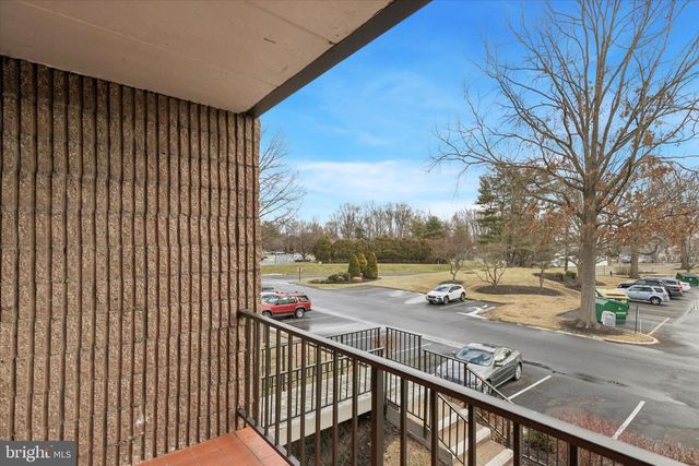 3 OAKRIDGE DR, Langhorne, PA 19047