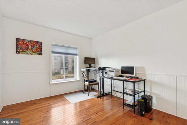 3 OAKRIDGE DR, Langhorne, PA 19047