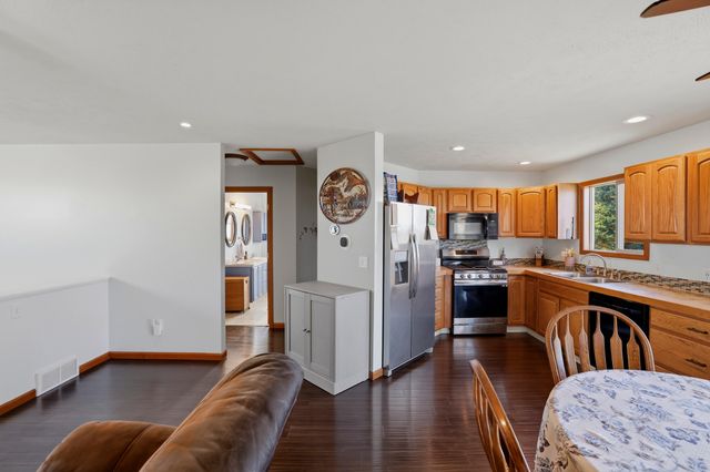 2171 Avalon View Drive, Cedar Springs, MI 49319