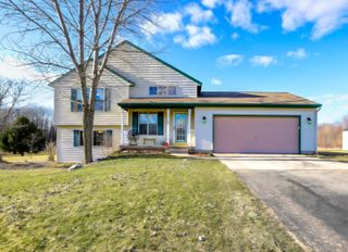 2171 Avalon View Drive, Cedar Springs, MI 49319