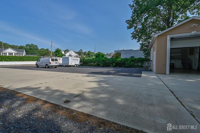 33 Bordentown Turnpike, Jamesburg, NJ 08831