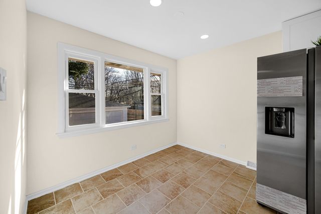 591 Paxton Avenue, Calumet City, IL 60409