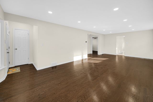 591 Paxton Avenue, Calumet City, IL 60409