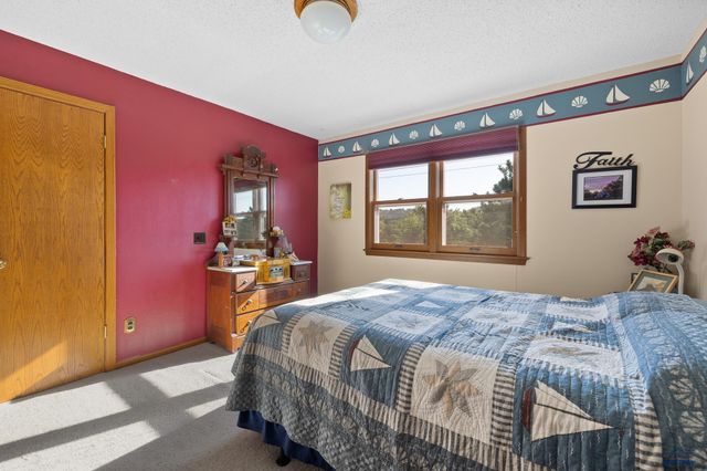 4941 SHERIDAN LAKE RD, Rapid City, SD 57702