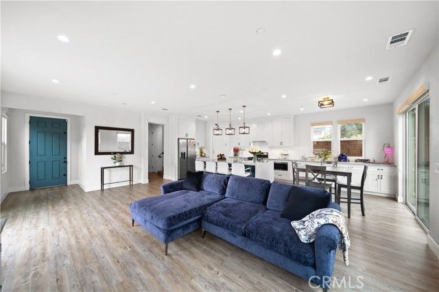 2010 Brentwood Pl., Claremont, CA 91711