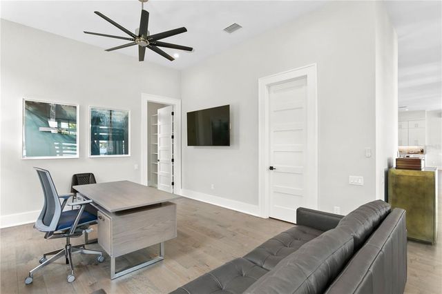 2926 COFFEE POT BOULEVARD NE, St Petersburg, FL 33704