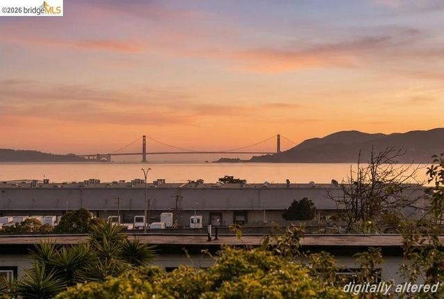 1711 Santa Clara St, Richmond, CA 94804