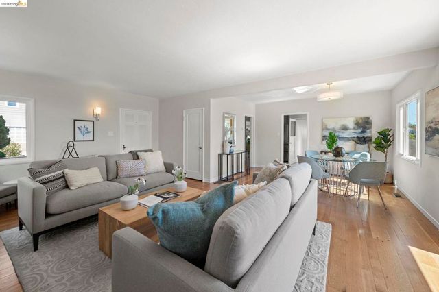 1711 Santa Clara St, Richmond, CA 94804