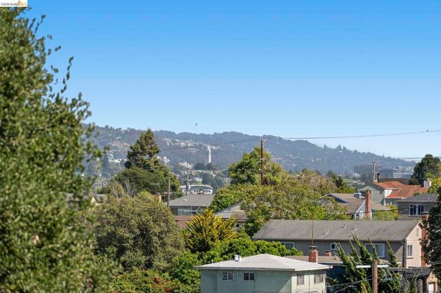 1711 Santa Clara St, Richmond, CA 94804