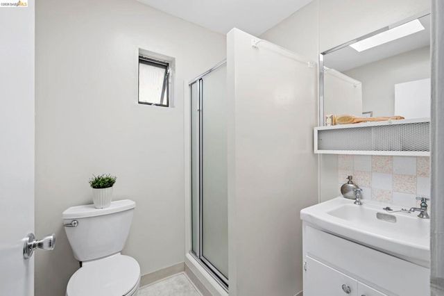 1711 Santa Clara St, Richmond, CA 94804