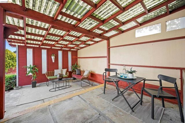 1711 Santa Clara St, Richmond, CA 94804