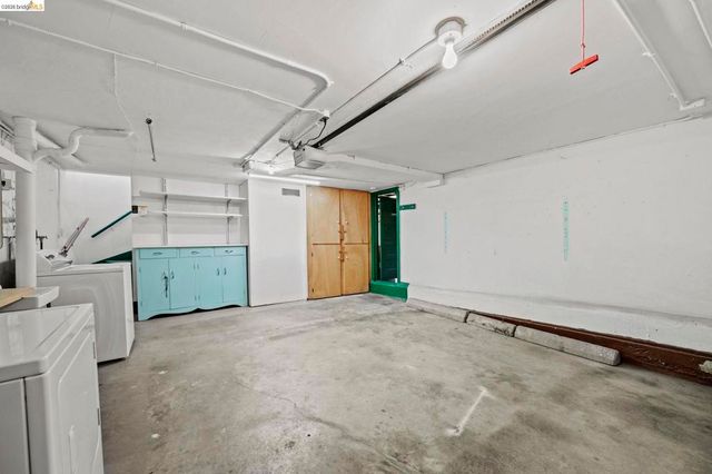 1711 Santa Clara St, Richmond, CA 94804
