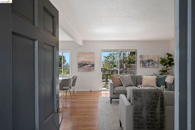 1711 Santa Clara St, Richmond, CA 94804