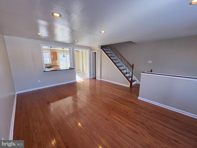 3251 MORNING GLORY RD, Philadelphia, PA 19154