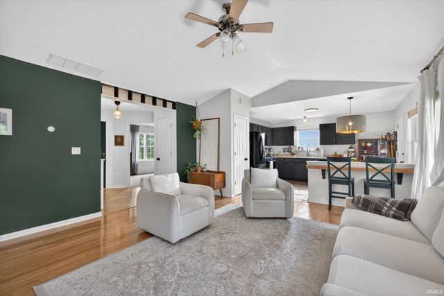 412 E Cardinal Glen Drive, Bloomington, IN 47401