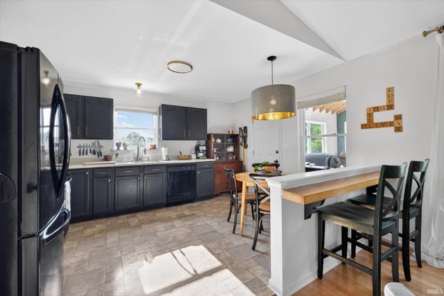 412 E Cardinal Glen Drive, Bloomington, IN 47401