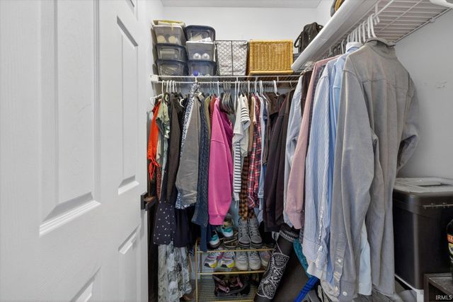 412 E Cardinal Glen Drive, Bloomington, IN 47401