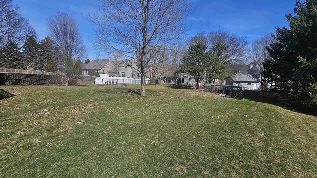 720 Waveland Road, Janesville, WI 53548