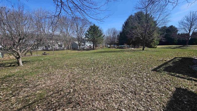 720 Waveland Road, Janesville, WI 53548