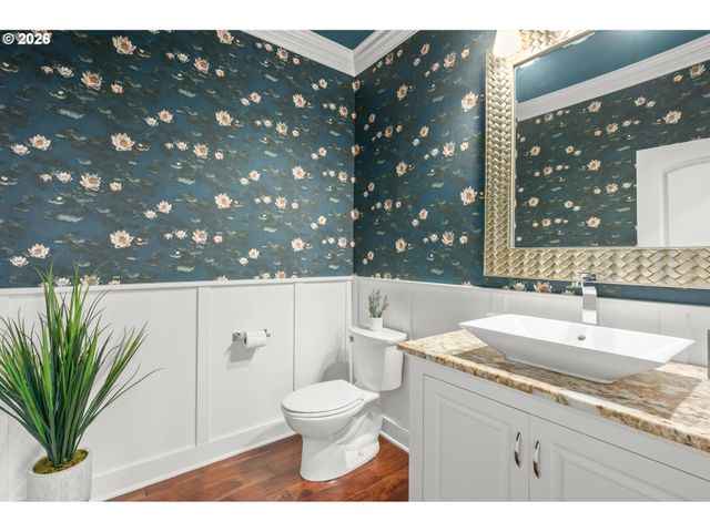 3217 BOARDWALK Ave, Eugene, OR 97401